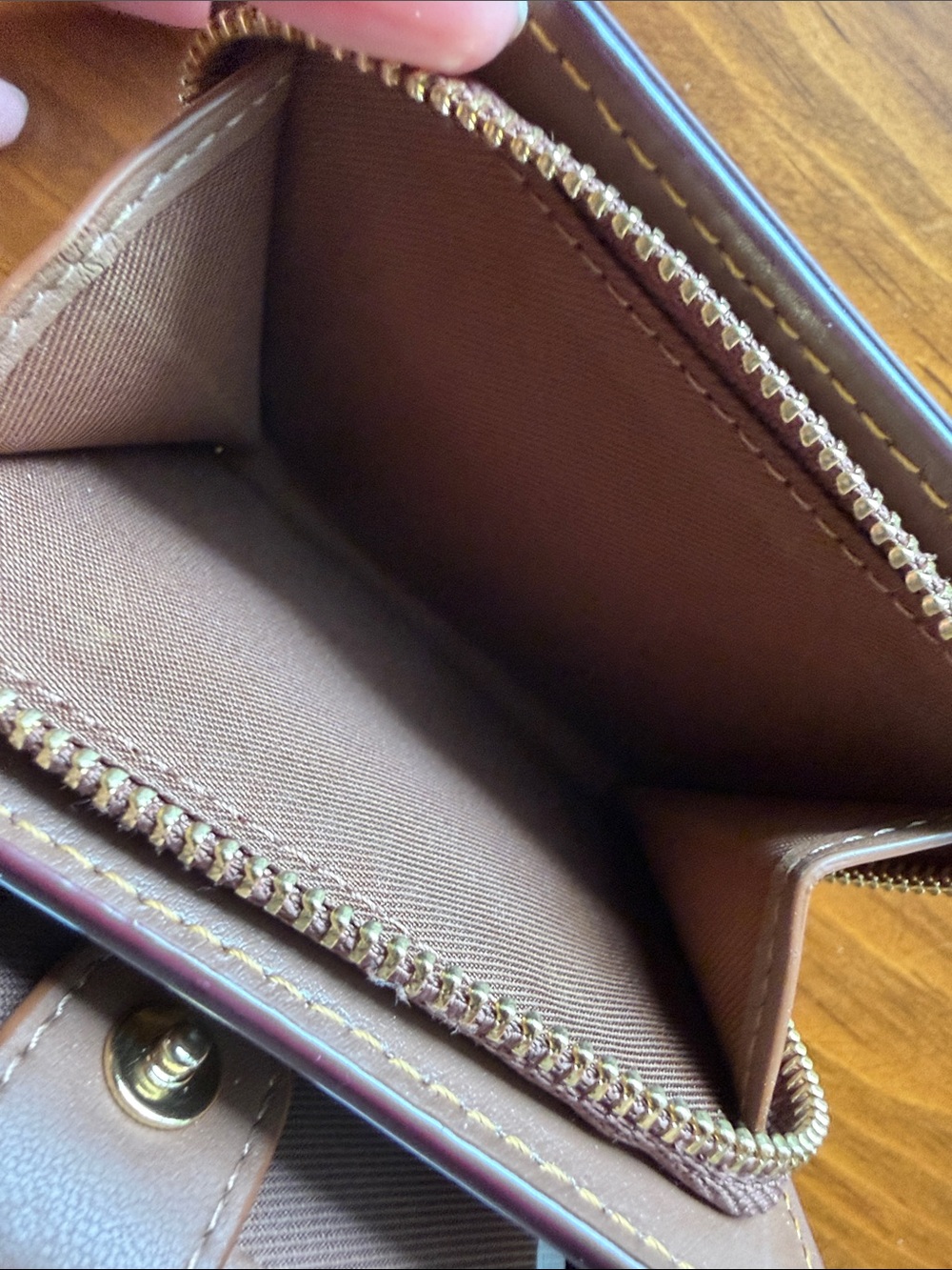Coach Snap Wallet In Signature Canvas With Floral Print - Picture 9 of 12